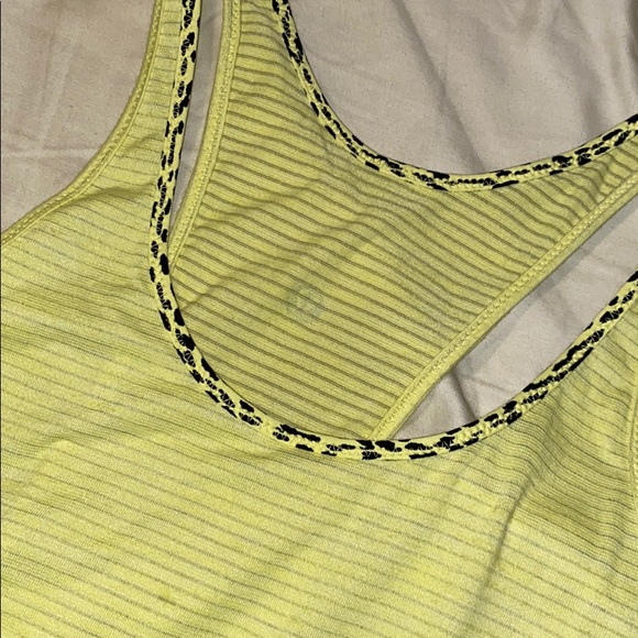 Lululemon tank - Picture 5 of 5